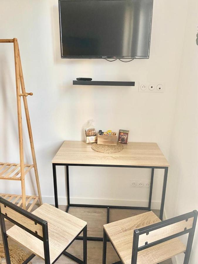 Studios Charmants Cosy A 5 Minutes Du Centre-Ville Bourges Esterno foto